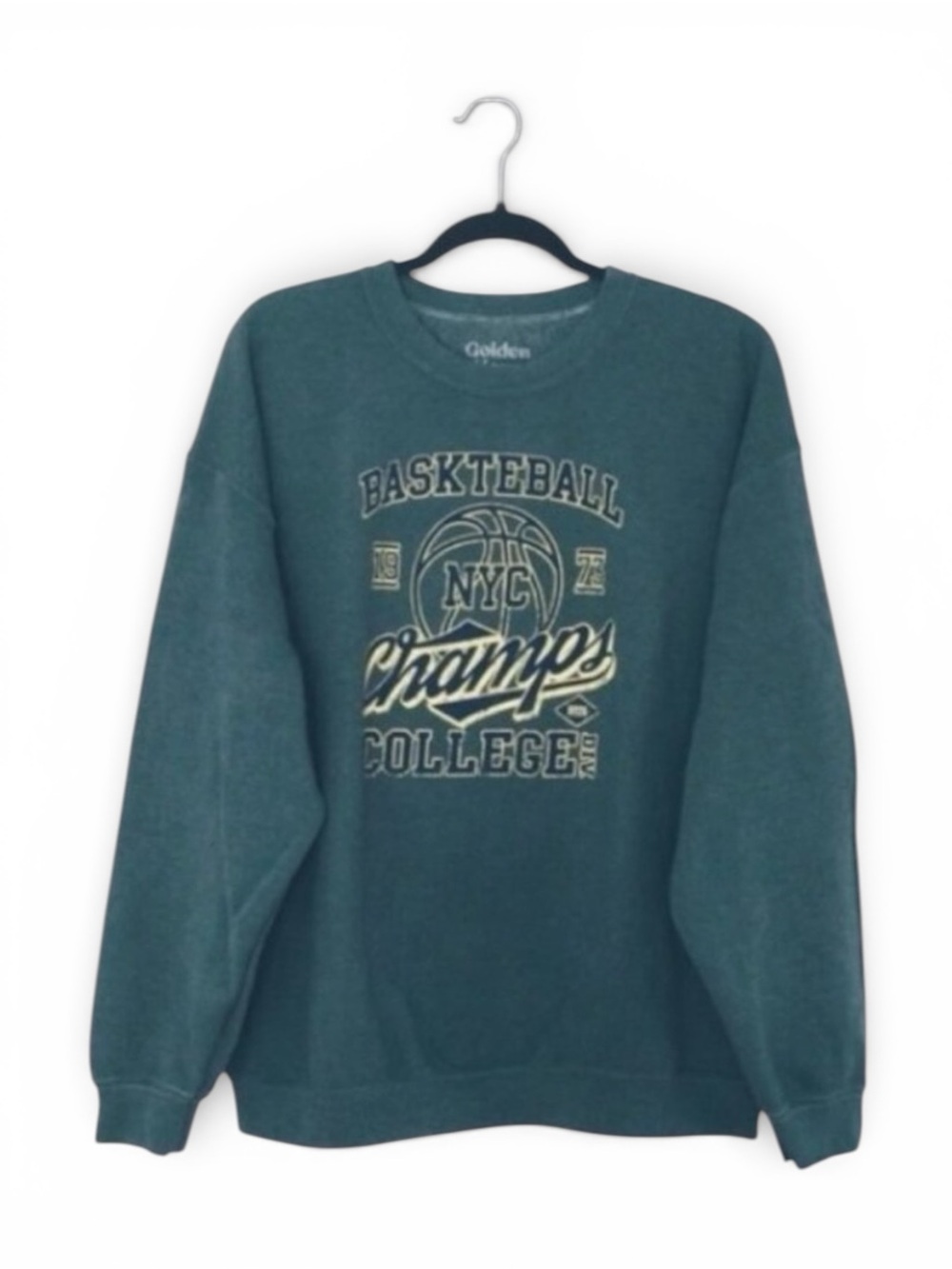 URBAN OUTFITTERS NYC Basketball Champs Sweatshirt L/XL NWT - Picture 2 of 12